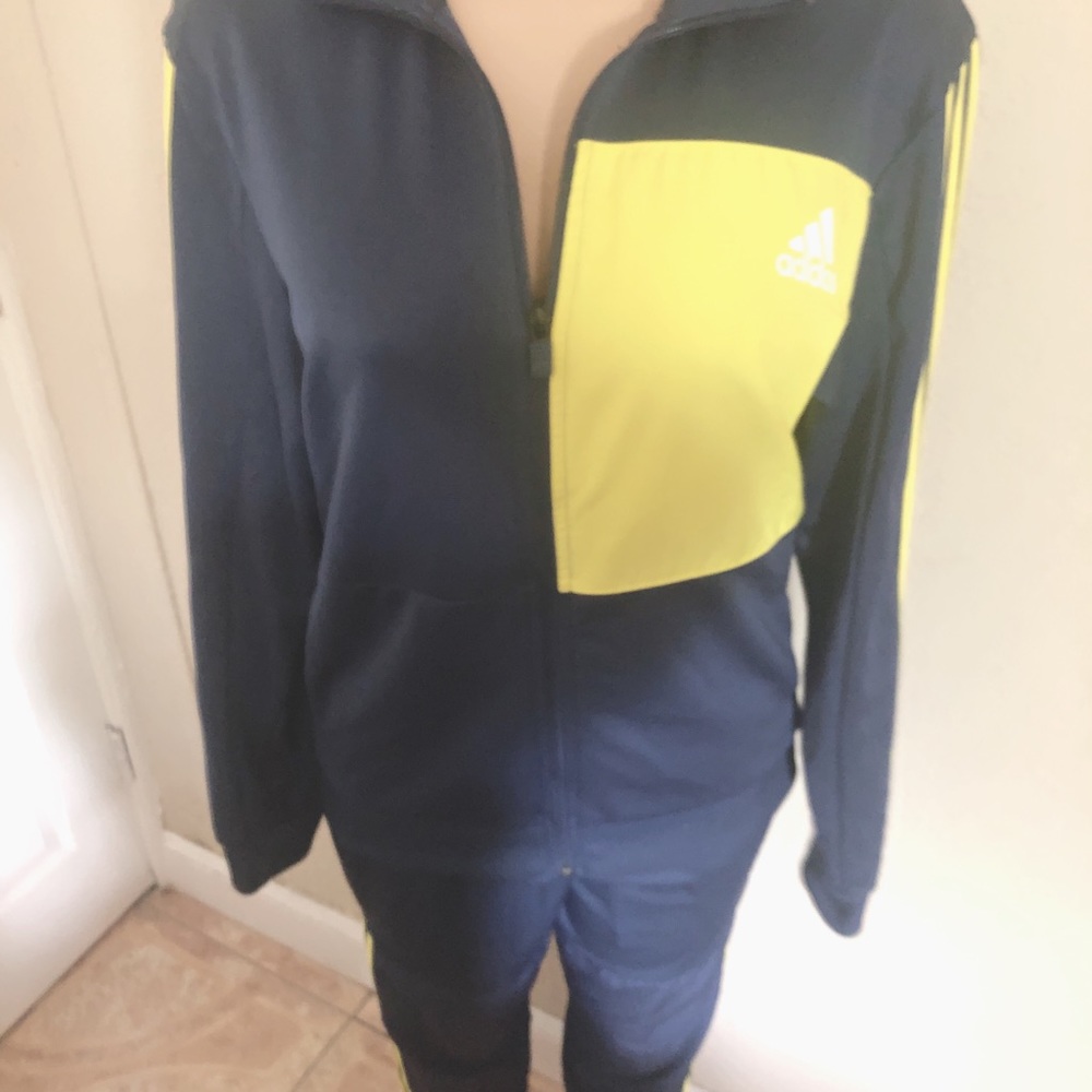 Adidas Essentials 3-Stripes Track Suit